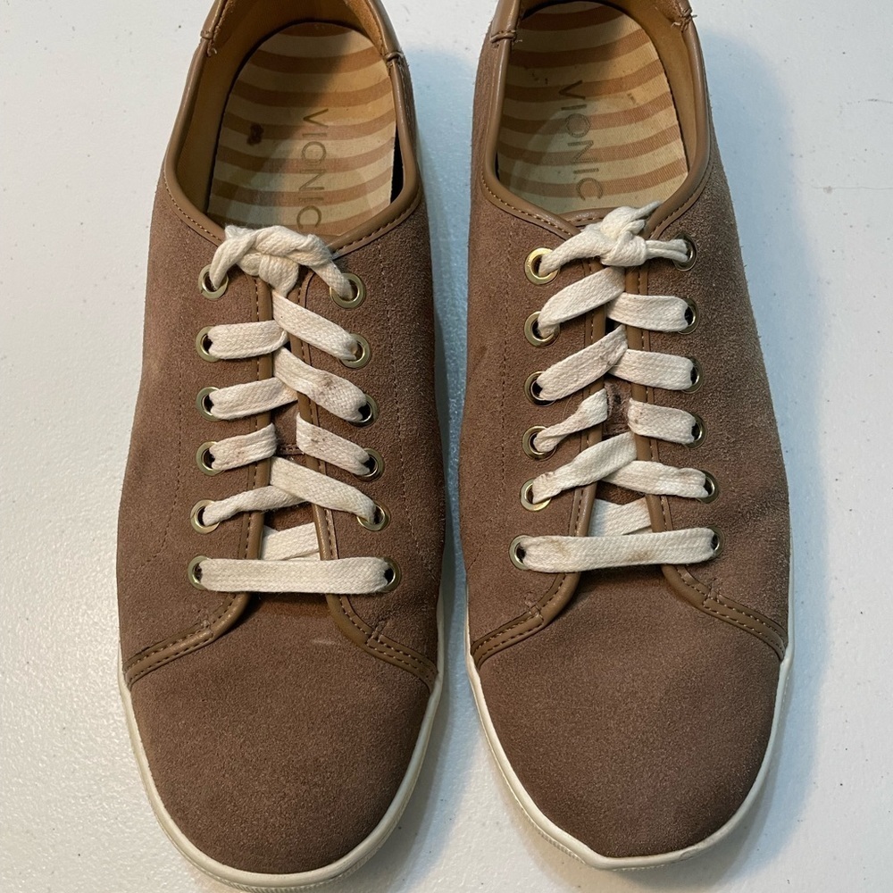 Vionic Womens Tan Lace-Up Sneakers Size 9.5 SB-M - Picture 1 of 4